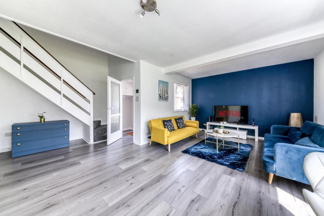 Contemporary 4 Bedroom Detached House With Parking And City Links Croydon Ngoại thất bức ảnh